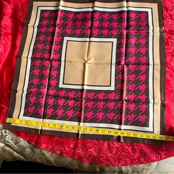 Vintage Jacques Piaget Trevira Scarf, Houndstooth Magenta Brown , EUC - Picture 2 of 8
